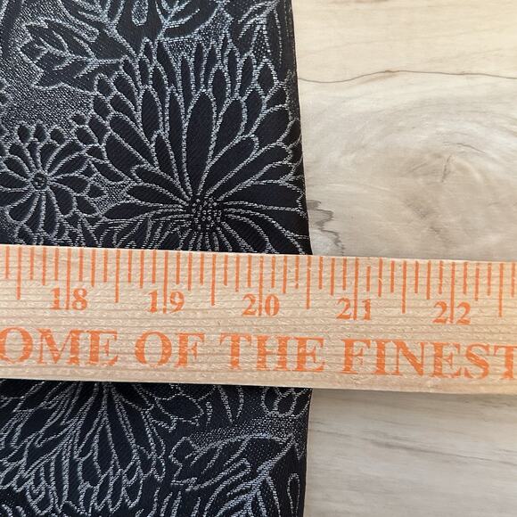 Eliza J Women 10 Dress Sheath Beaded Sleeveless Silver Floral Black Formal - Picture 9 of 10